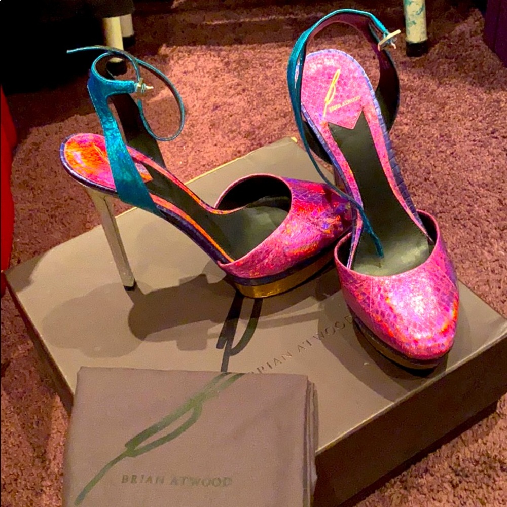 Brian Atwood metallic Platform Heel